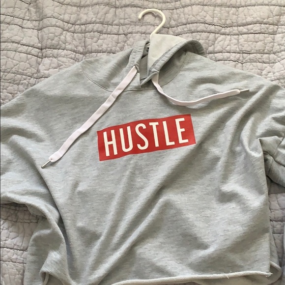 Tops - a croped sweatshirt